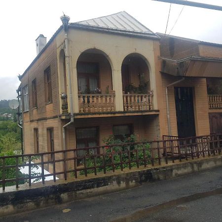 Hotel Shaumiani Кутаиси Экстерьер фото