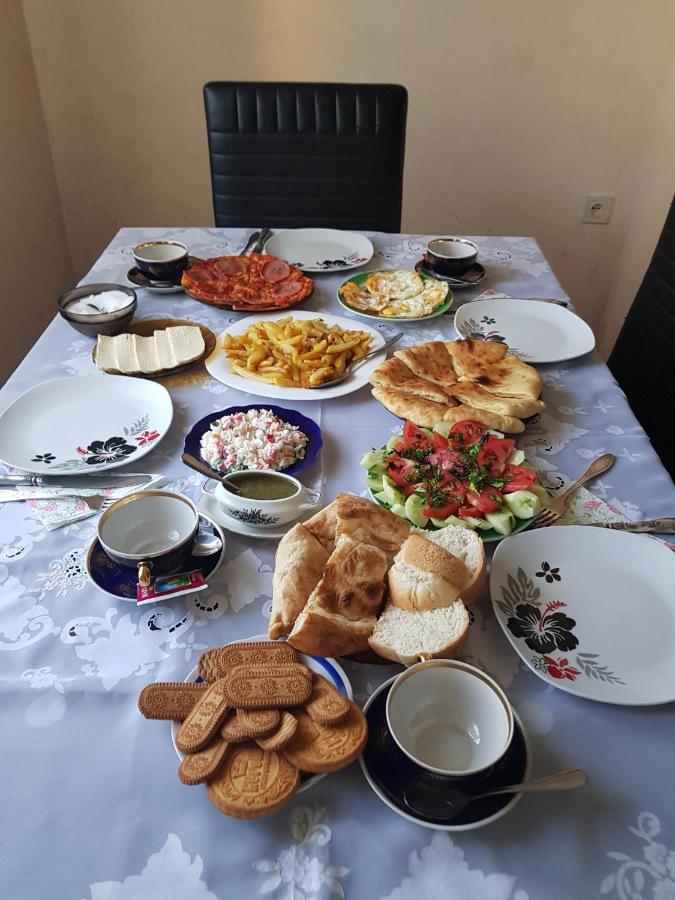 Hotel Shaumiani Кутаиси Экстерьер фото