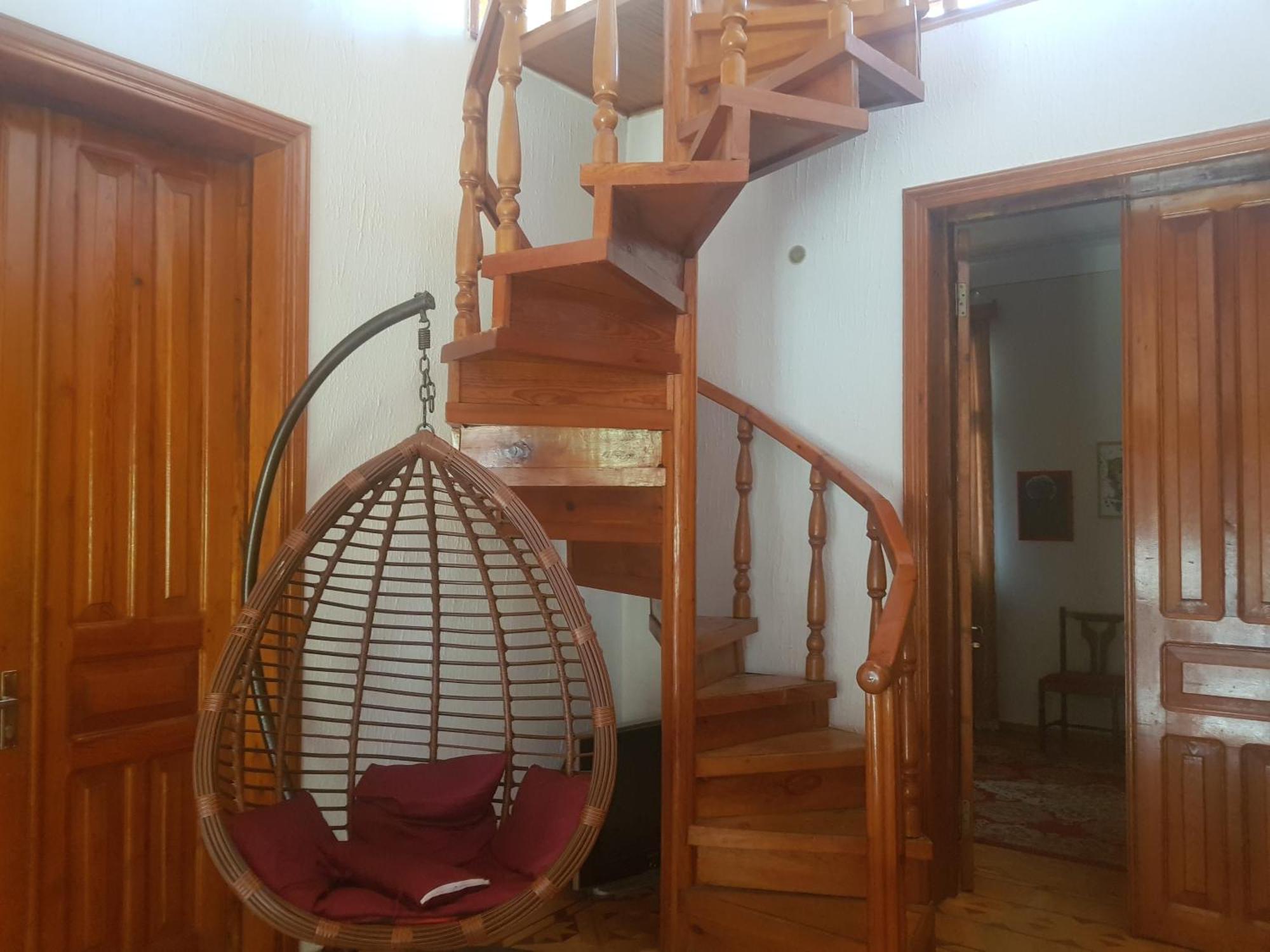 Hotel Shaumiani Кутаиси Экстерьер фото